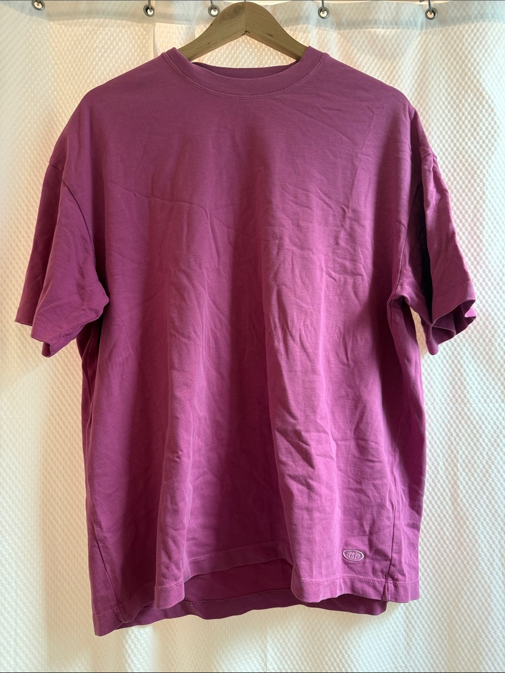 Zara Men's Crewneck T-Shirt in Magenta
